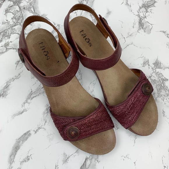 taos trilogy sandals